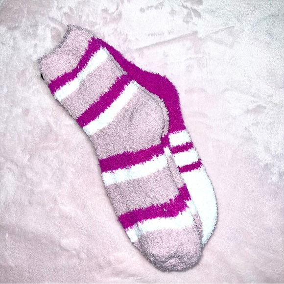 Mickey Mouse Set of 2 pairs of Socks (Brand New) - Picture 2 of 2